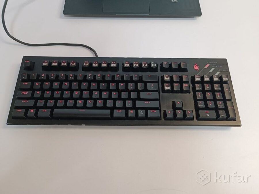 Игровая клавиатура с подсветкой